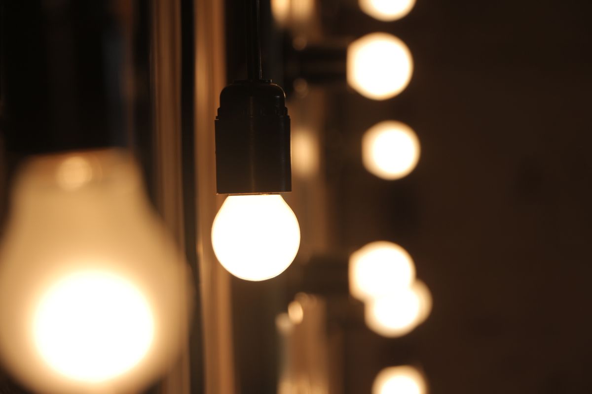 Warm-toned light bulbs glowing, light measured by colour temperature in kelvin