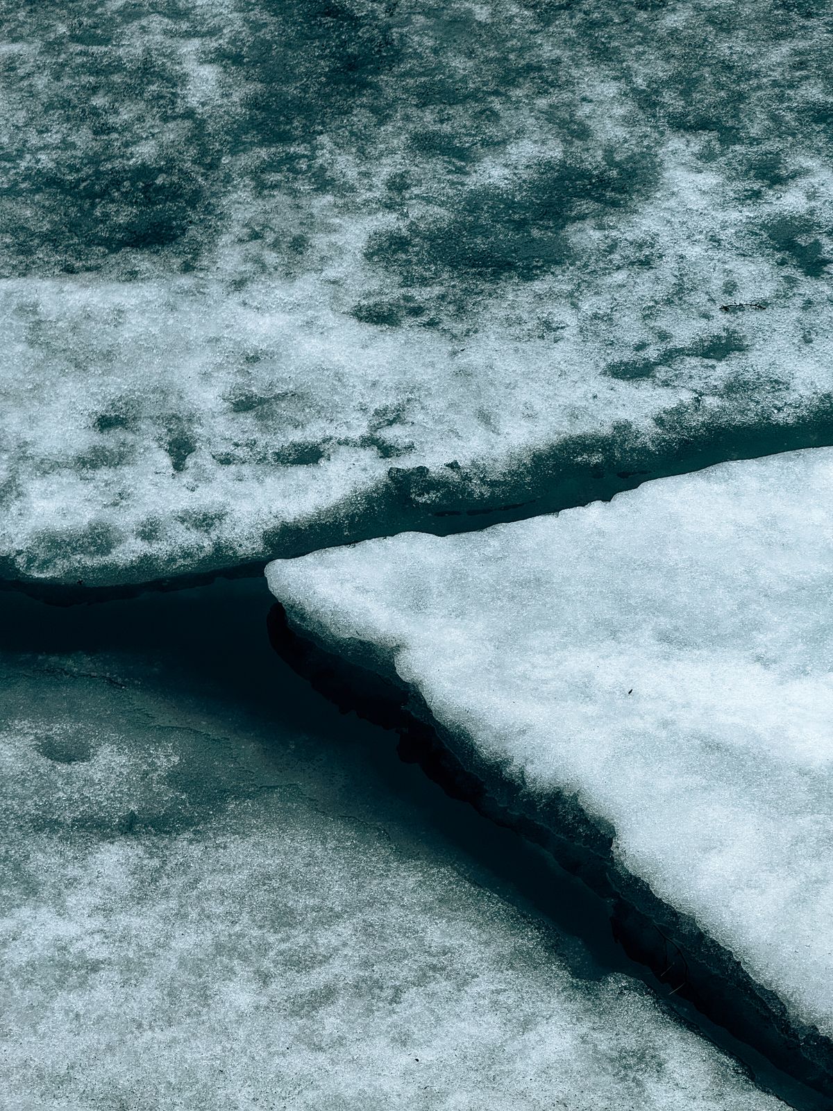 Fata Morgana mirage over an icy arctic landscape showing atmospheric refraction